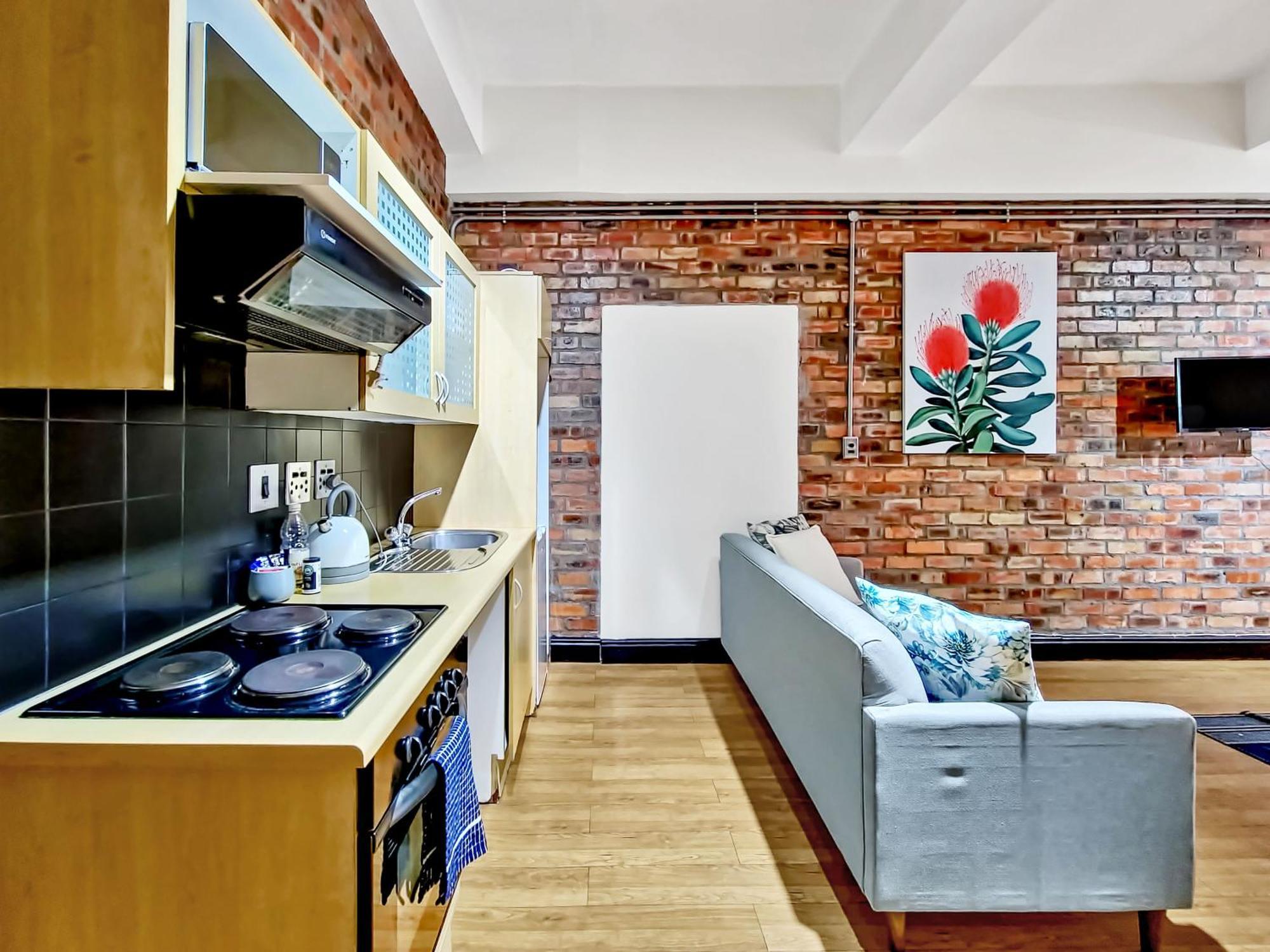 Manhattan Style Loft With Backup Power On 4 Loop Str Fokváros Kültér fotó